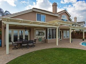 Read more about the article Elevate Your Outdoor Experience with Pergola Accessories