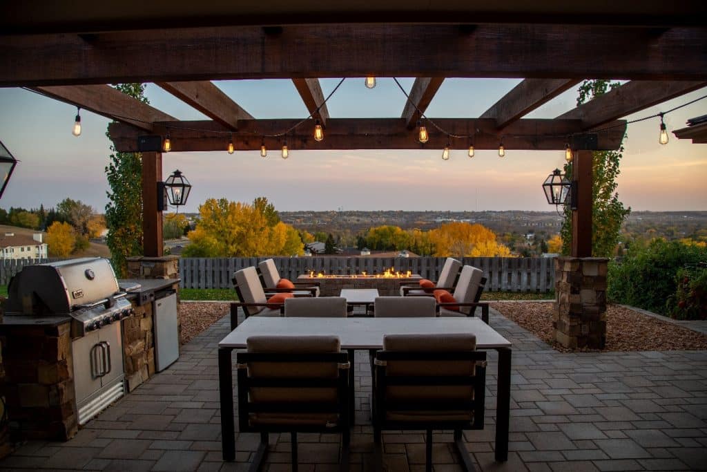 Read more about the article Benefits of Installing a Beautiful Patio
