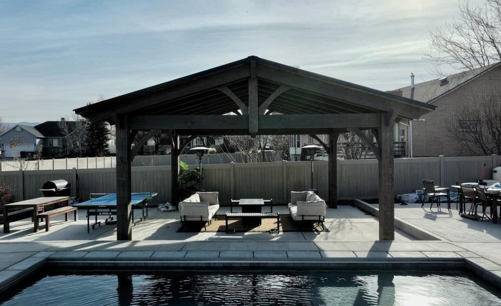 Read more about the article Enhancing Pergola Privacy: Enjoying Secluded Retreats